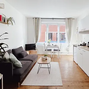 Sur - Sea, Sun, City-centre Appartement